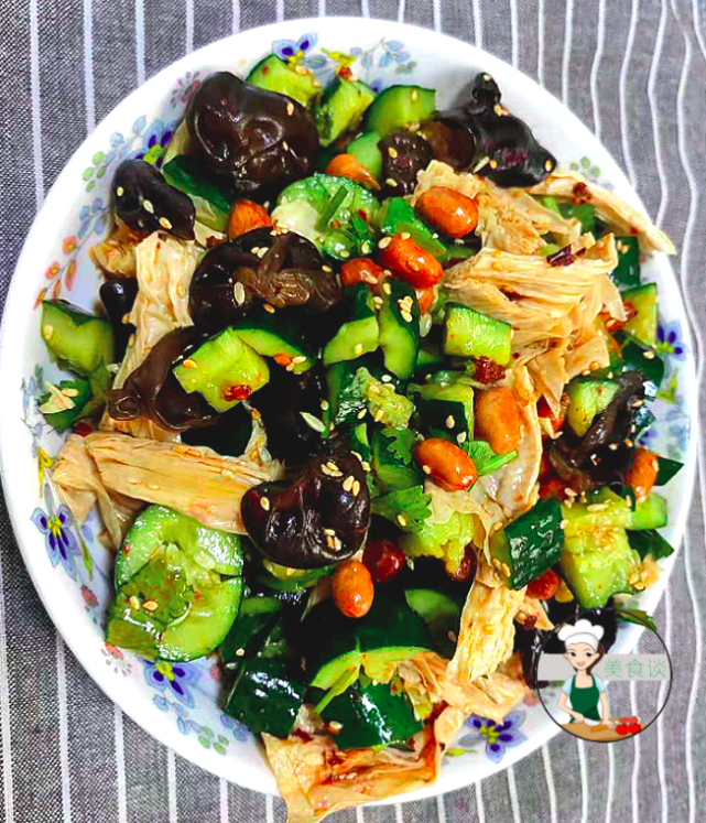 热天要多吃凉菜,这菜切好加料一拌,鲜美到流口水,好吃停不下筷子