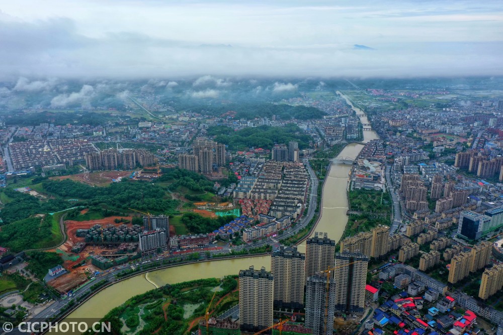 以上图片:2021年5月24日拍摄的江西省萍乡市芦溪县城市美景.