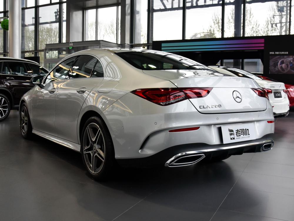 优雅和动感并存 小哥带你一起看奔驰cla级