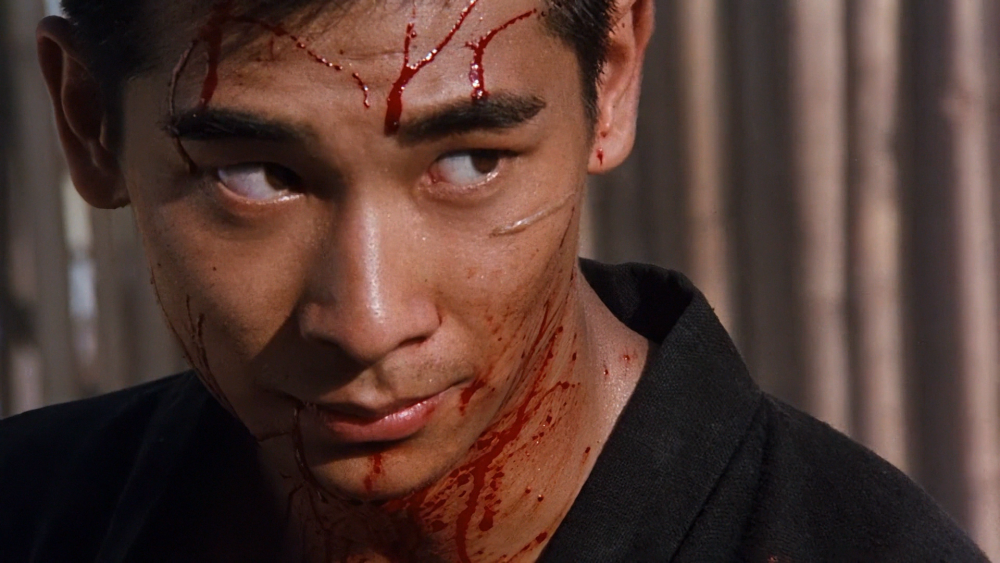 徐克经典电影,上映时因打斗场面太真实而口碑差,如今口碑逆袭