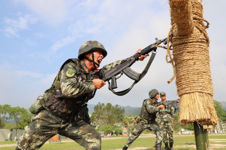 练为战!武警福建总队组织实战化军事训练_腾讯新闻