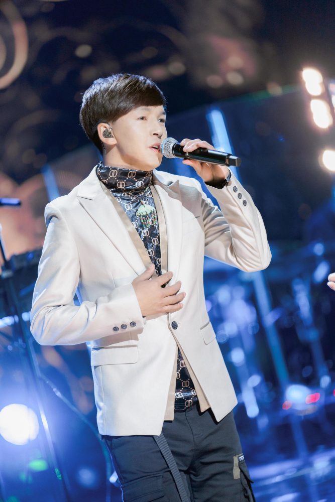 旦增尼玛现身恩师李健唱享会 师生升级变好友依然"老实"