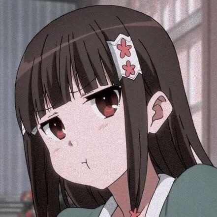 适合法王的女生头像