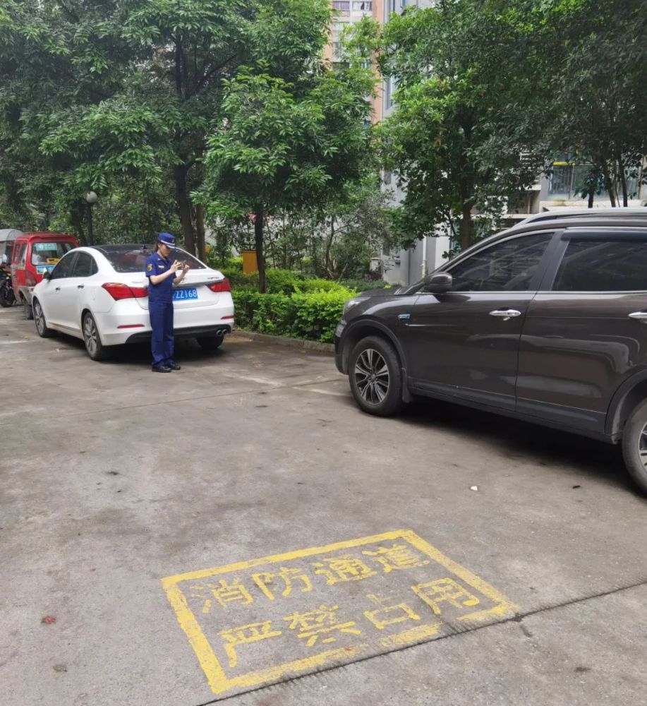 重拳再出击—南岸消防开展消防车通道集中整治行动_腾讯新闻
