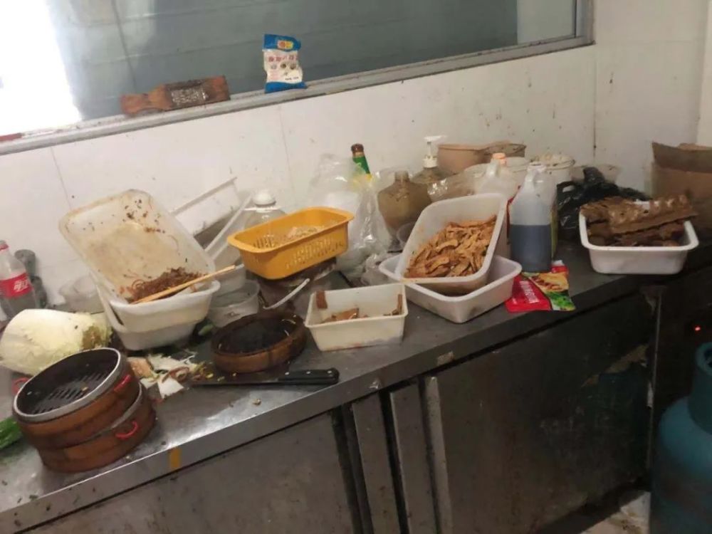 外卖后厨曝光～市区这些店可以放心点,这些店看着很糟心