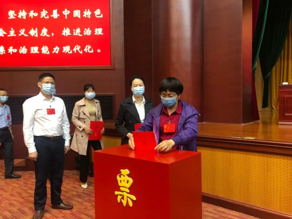 刘义海依法当选为吉安市第四届人民代表大会常务委员会委员.
