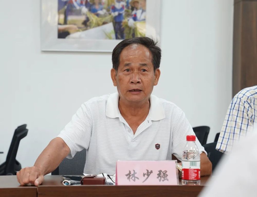 日前,东纵后代,原省二轻厅退休老干部林少强,在"传承厚街红色基因"