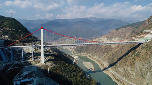 香丽高速香格里拉至丽江方向全线收费运营