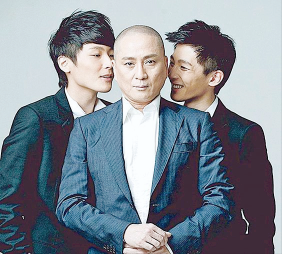 汤镇业双胞胎儿 开冻肉店不靠父亲