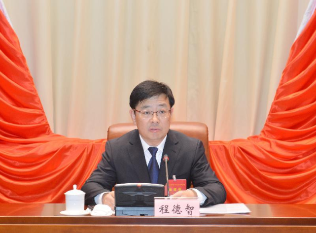 值得一提的是,自从2012年2月徐学武接替李增勇任青岛政法委书记至今