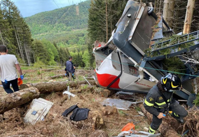 缆车坠毁!已致14人死亡
