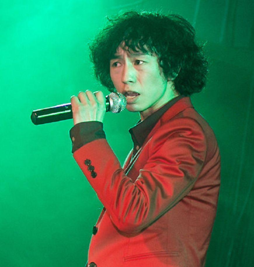 庞麦郎走红的时间很短,2016年1月16日,在杭州举办了"旧金属绝版演唱会