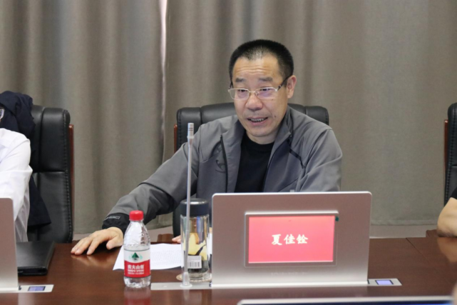 杨巨才在吕梁建龙开展入企服务