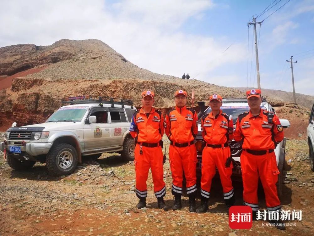 连续救援15个小时越野e族白银救援队在行动