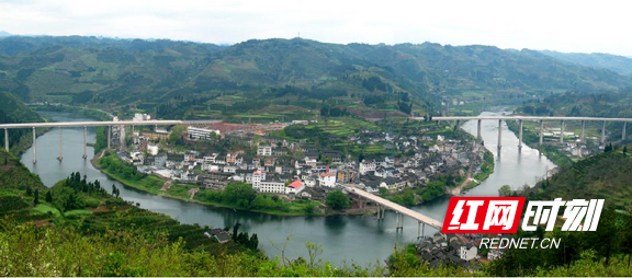 踏出小康幸福路——记湖南省脱贫攻坚先进集体泸溪县潭溪镇党委