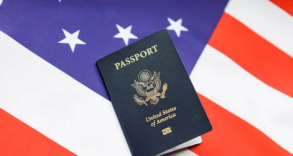 美国入籍新政策父母为美国公民孩子境外出生也可成公民