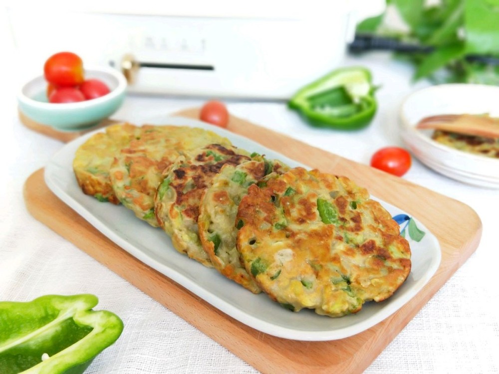 茄子不炒也不炖加一碗面粉做成美味的茄子饼家人都爱吃