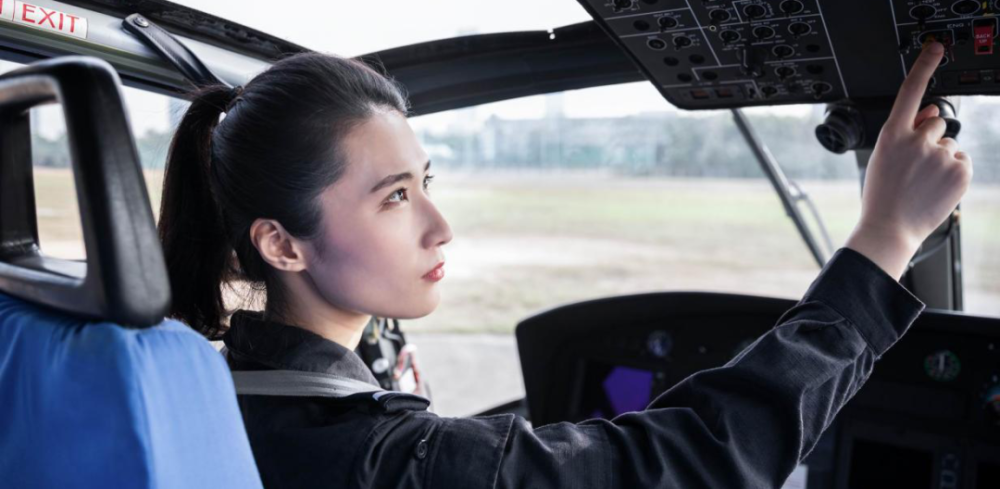 翱翔万里晴空,守护秀美福州!她是福建唯一女警飞行员