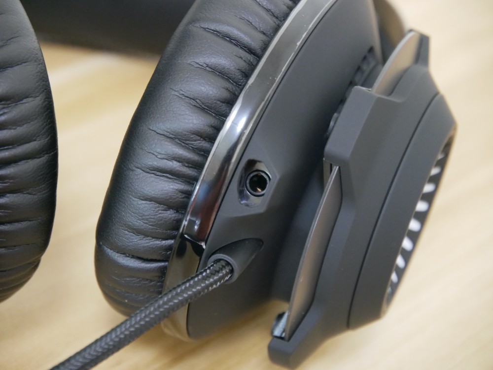 身临其境的声音体验hyperx黑鹰71进化版游戏耳机