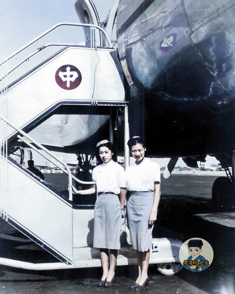 上世纪40年代空姐的高清旧影了解空中小姐的最早起源