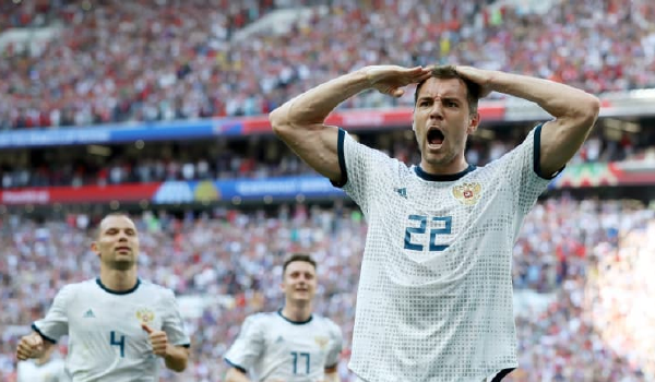 大中锋久巴的军礼,相信很多的球迷记忆犹新.