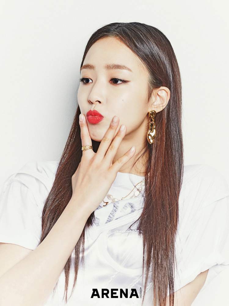 1998年9月2日出生的崔艺彬,在拍摄开始前,她表示对