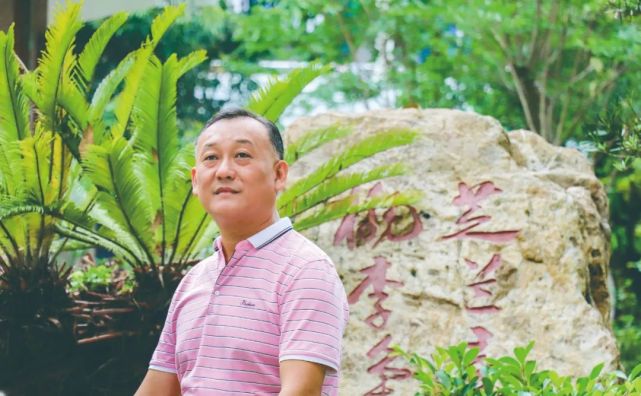 名校长专访|办五育并举的全国品牌学校|教育|广州空港|韩斌|高级教师