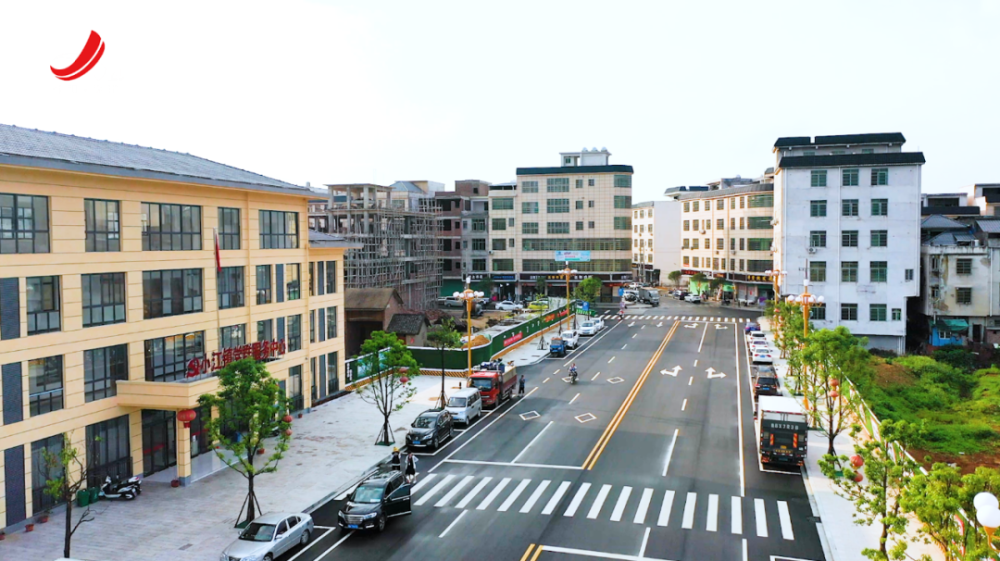 小江镇:铿锵的步伐 闪光的足迹