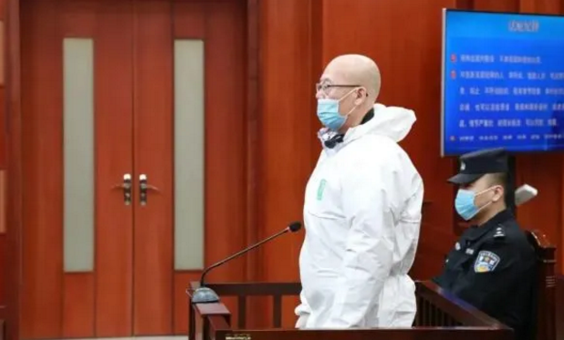 领导妻子当姐弟|内蒙古银监局|包商银行|薛纪宁|刘金明|李镇西|中纪委