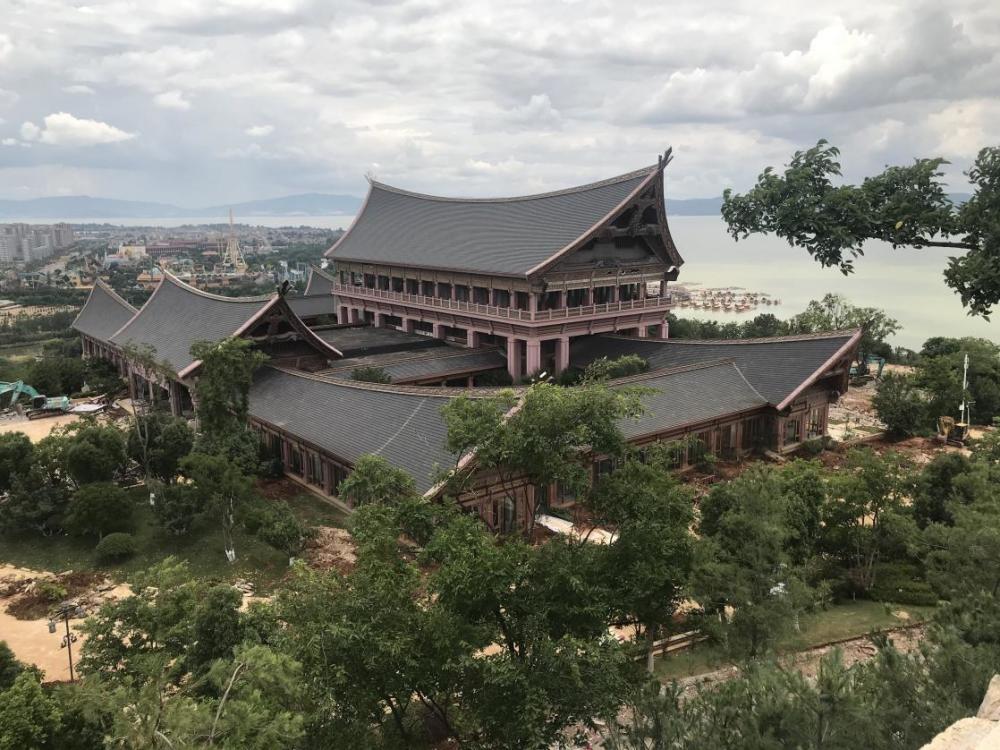 云南昆明今年9月底前全面拆除长腰山滇池一级保护区