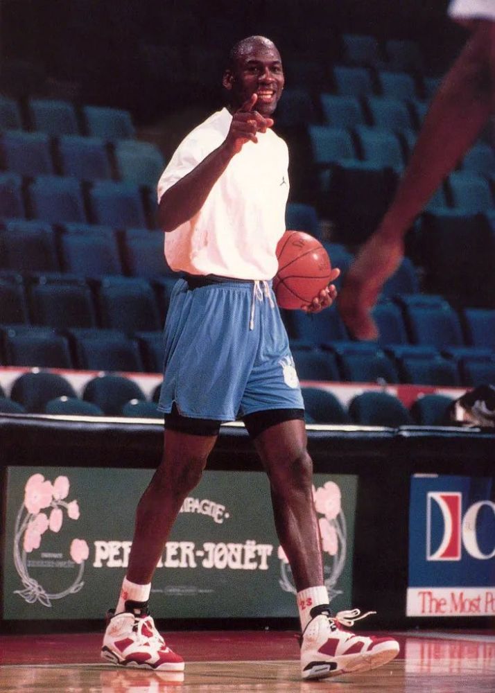 mj wearing cardinal 7s