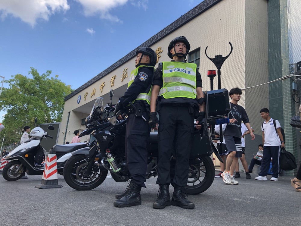中山公安特警开展"护校安园"专项行动_腾讯新闻