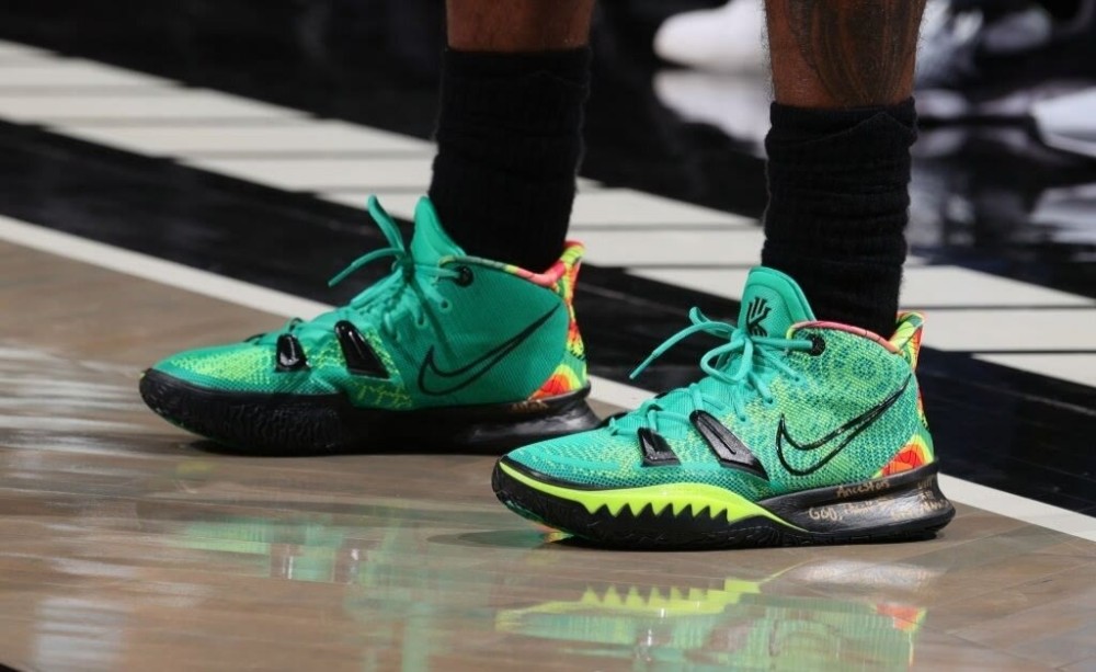 今日nba最佳上脚字母哥2代黑白配色简洁欧文7黑绿炫酷