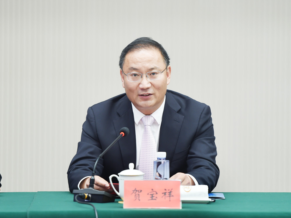 在签约仪式上,贺宝祥深有感触地说,重特大项目是牵引高质量发展的龙头