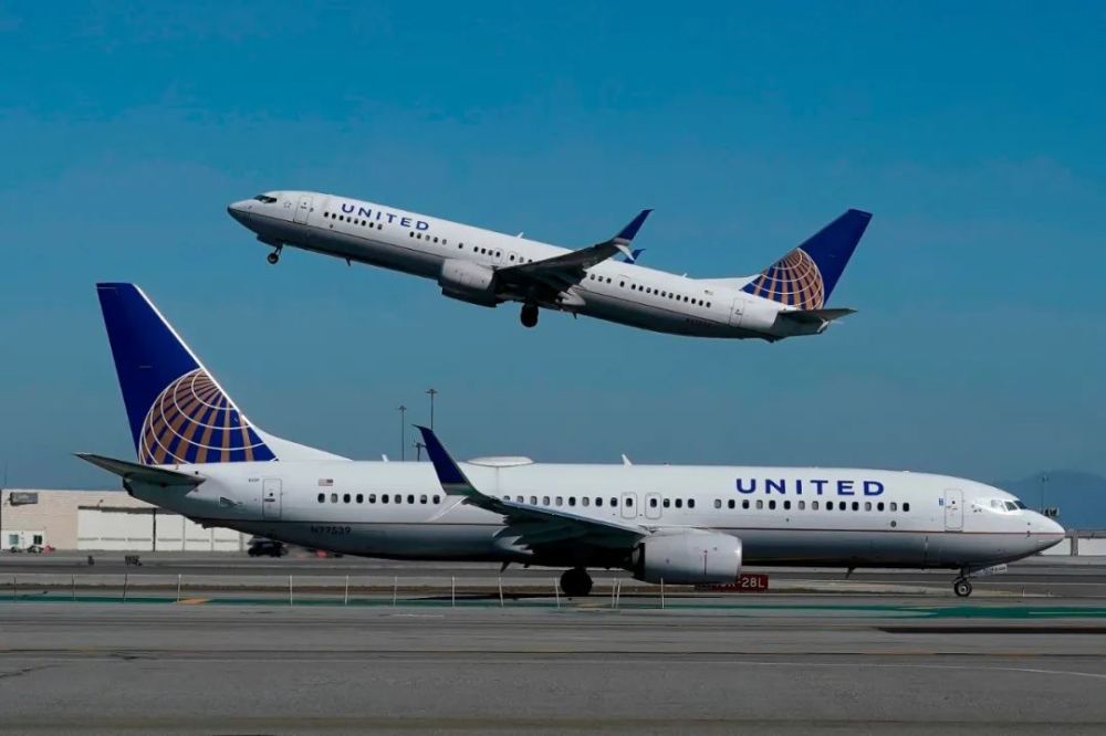 美国航空公司为鼓励打疫苗,送头等舱双人机票,全年无限搭乘