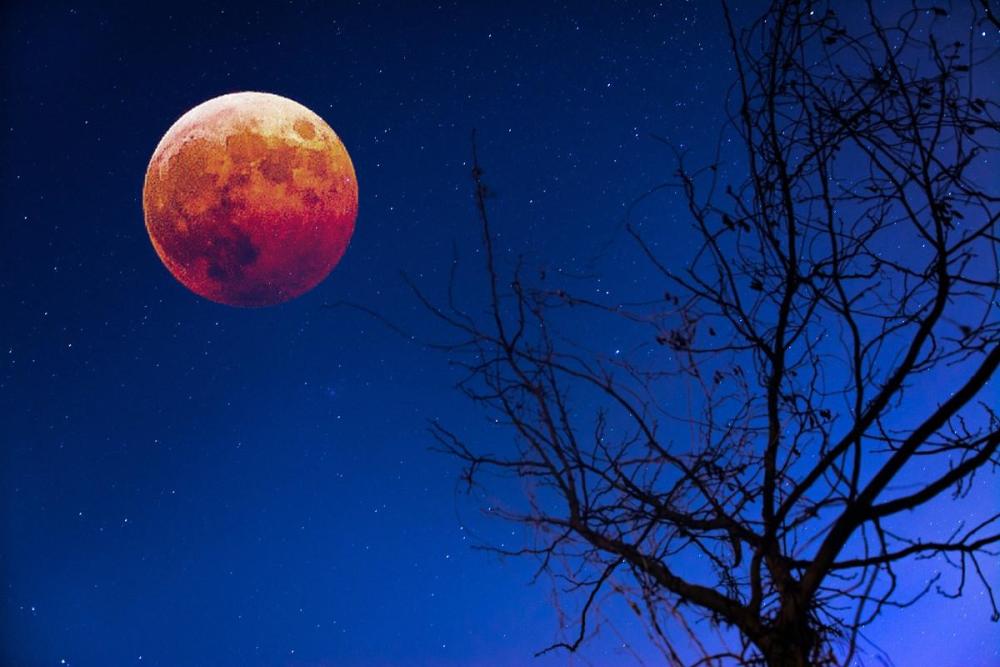 5月26日,超级血月将邪魅登场,血月见妖魅现,只是古人凭空臆想_腾讯