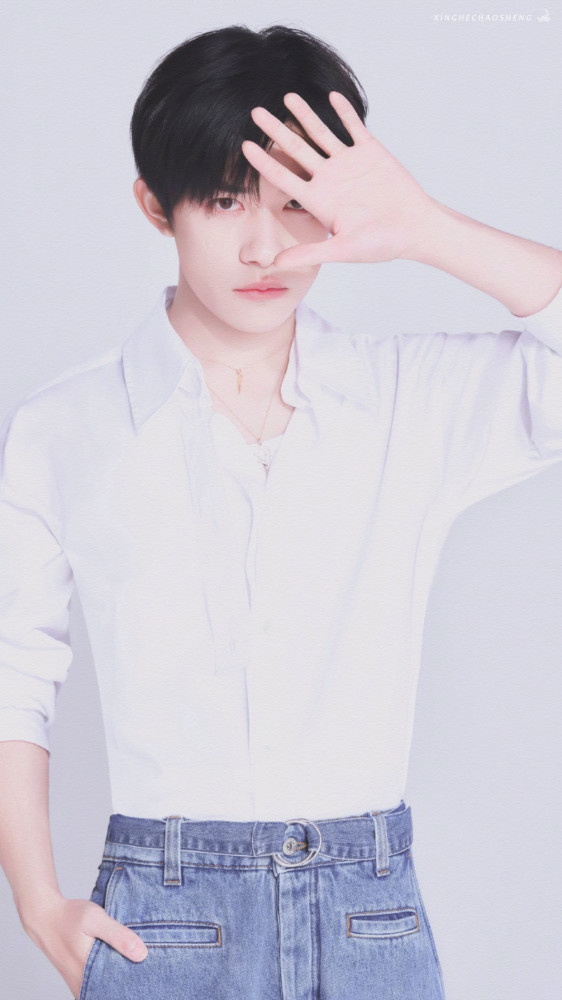 【白衣少年】陌上颜如玉,公子世无双