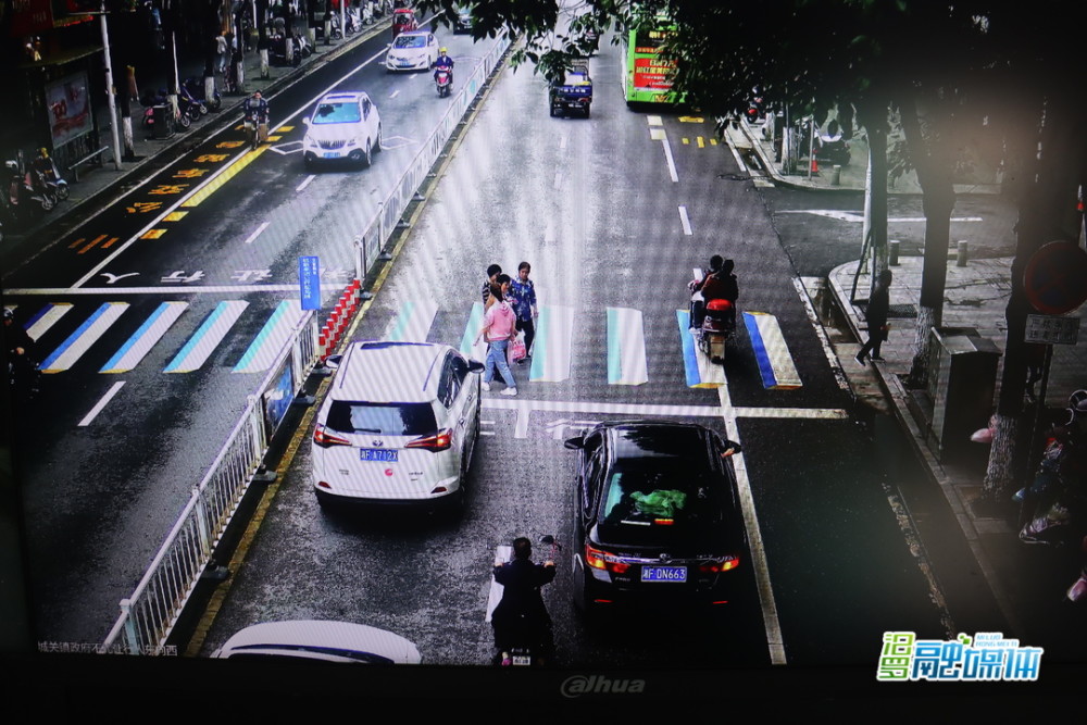 最新数据!汨罗"不礼让斑马线"违法数大幅下降_腾讯新闻