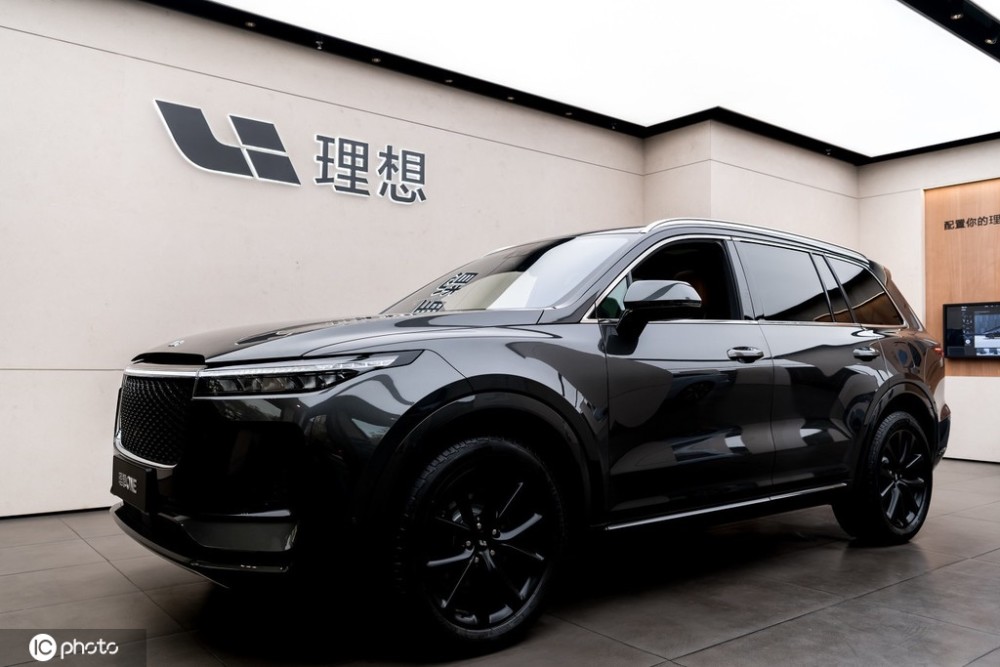 理想汽车：已建立海外市场团队 自动驾驶阶段性目标会先追上特斯拉和小鹏