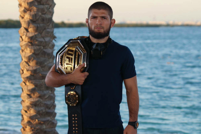 拒绝65亿元ufc不败天才冠军小鹰放弃决战梅威瑟听妈妈的话