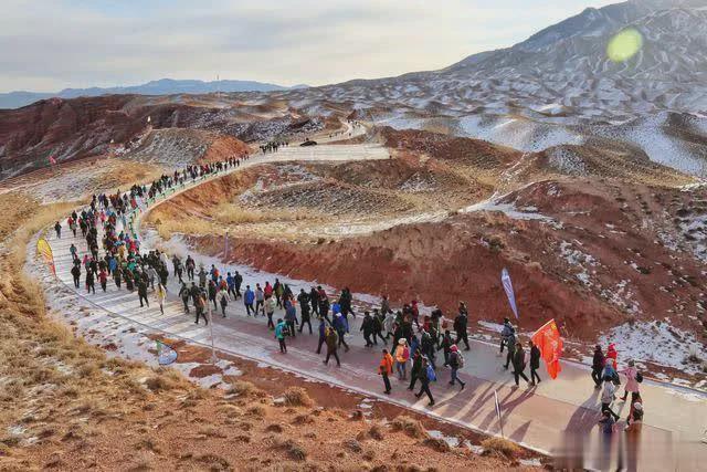 甘肃白银山地越野赛图片