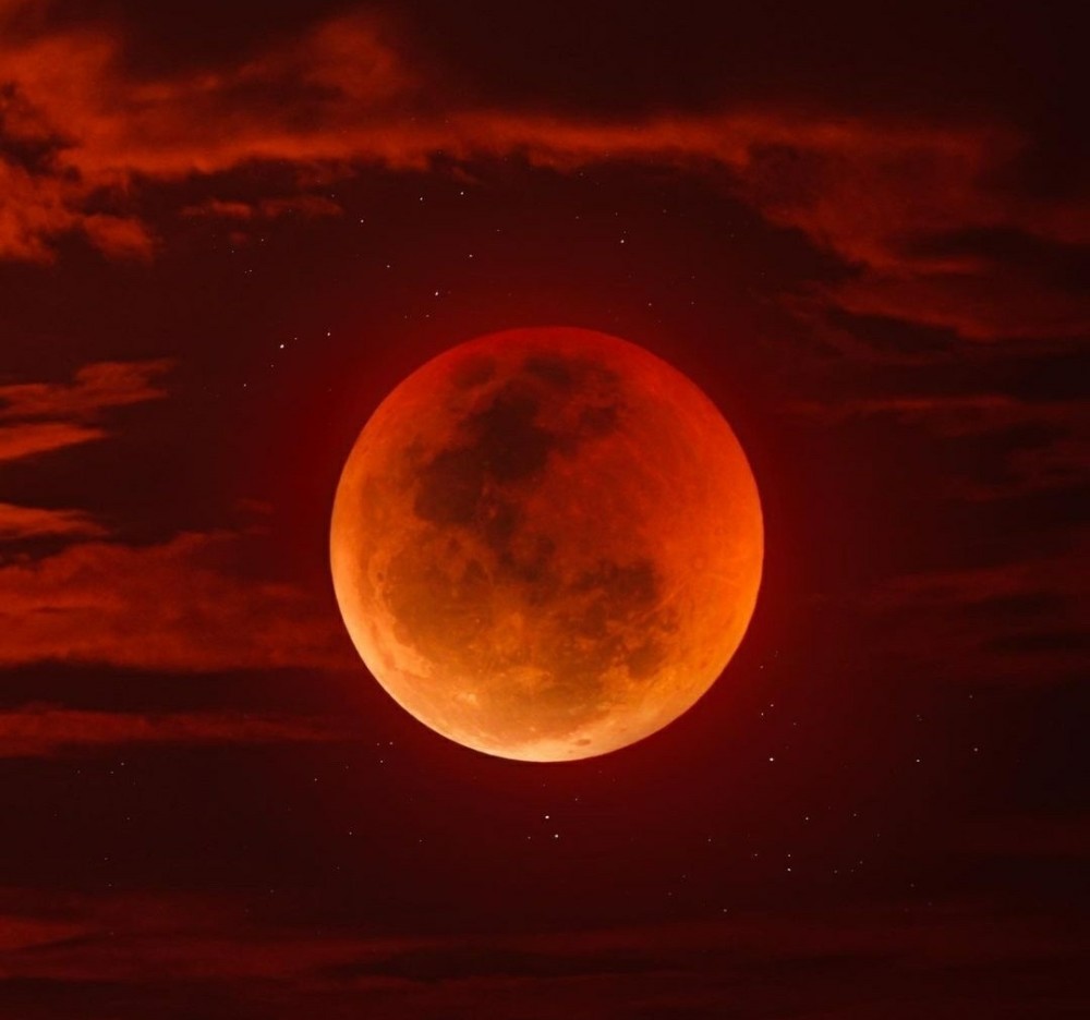 超级红月会在北京时间5月26日现身夜空