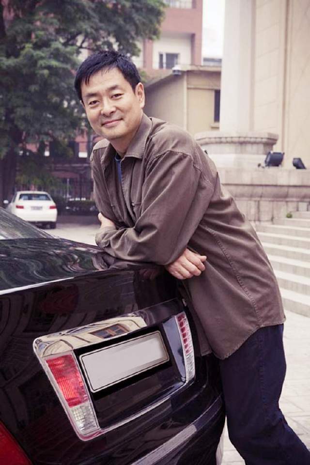 爱心大使濮存昕妻子放心我没有染上艾滋病