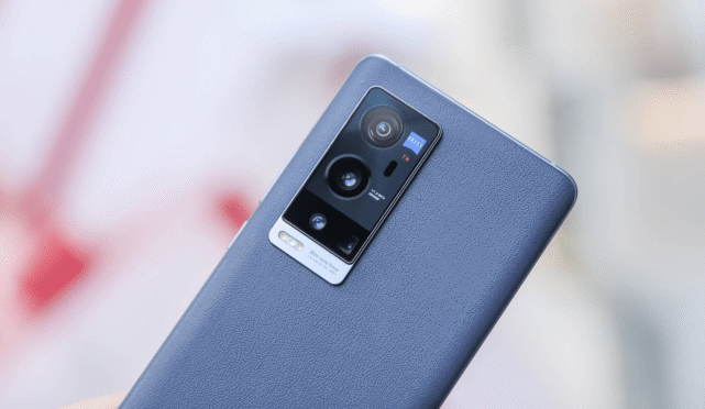 vivo x60有两个版本这件事也不是突然发生的,在手机上市之前就传闻