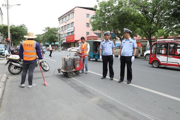 破解"停车难",舞阳交警新增停车泊位2000余个