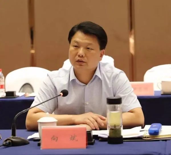 向斌任潜江市委书记