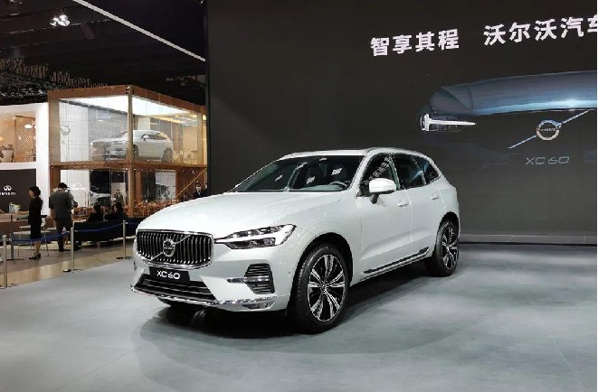 <b>新款沃尔沃XC60即将上市 三种动力+全新车机+水晶档杆</b>