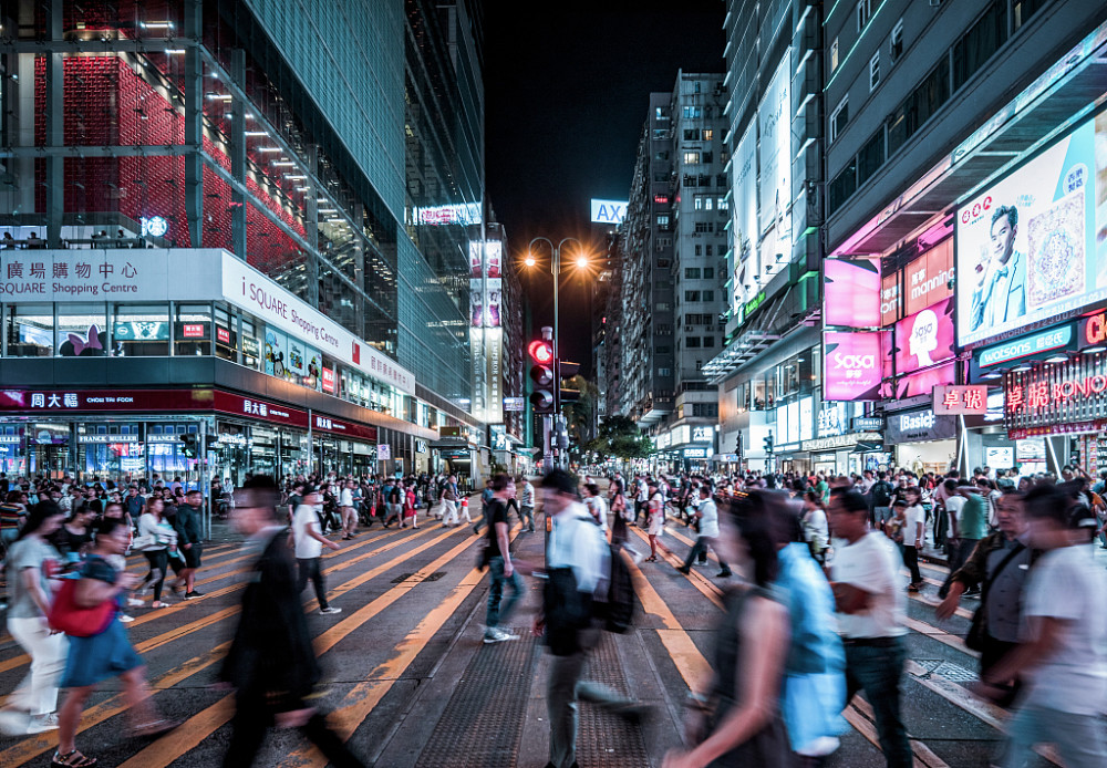 香港奢侈品零售回暖 但当地零售业者对未来增长仍不太乐观 腾讯新闻