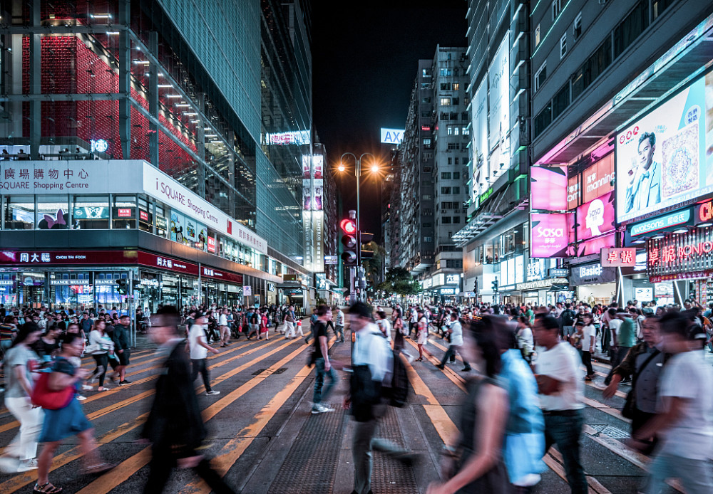 香港奢侈品零售回暖 但当地零售业者对未来增长仍不太乐观 腾讯新闻