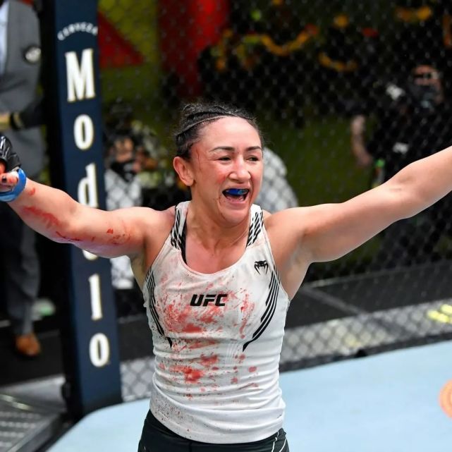 卡拉-埃斯帕扎|罗斯-娜玛尤纳斯|冠军|ufc|闫晓楠